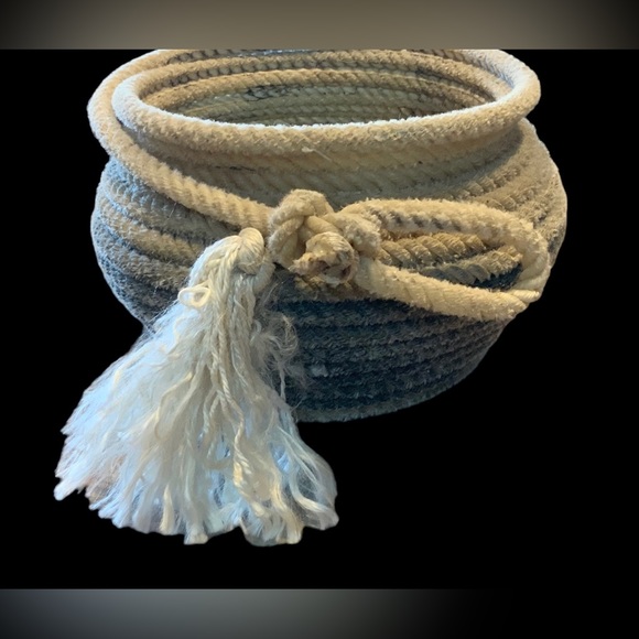 Custom Lariat Basket Bowl